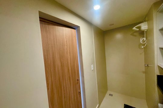 Banheiro de kitnet/studio para alugar com 1 quarto, 34m² em Vila Galvão, Guarulhos