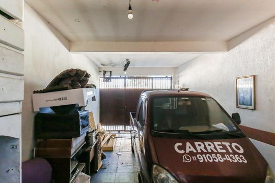 Garagem de casa para alugar com 2 quartos, 180m² em Jardim Joao Xxiii, São Paulo