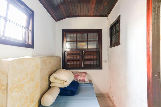 Quarto 1 de casa para alugar com 2 quartos, 180m² em Jardim Joao Xxiii, São Paulo