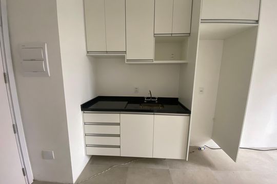 Apartamento à venda com 1 quarto, 31m² em Santo Amaro, São Paulo