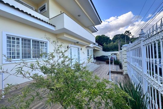 Área externa de casa de condomínio à venda com 5 quartos, 580m² em Jacarepaguá, Rio de Janeiro