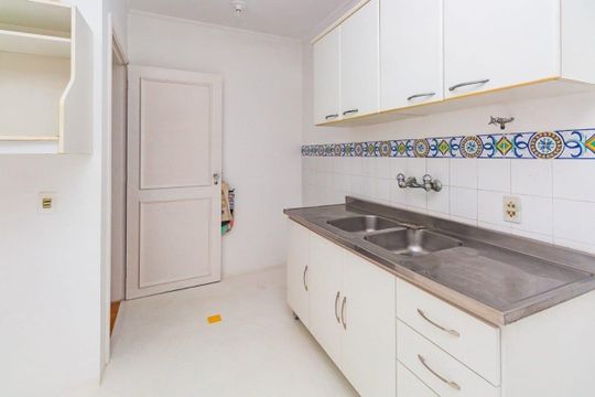 Cozinha  de apartamento para alugar com 3 quartos, 177m² em Petrópolis, Porto Alegre