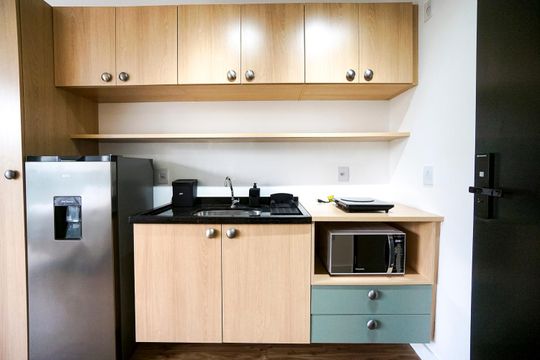 Cozinha de kitnet/studio para alugar com 1 quarto, 23m² em Vila Azevedo, São Paulo