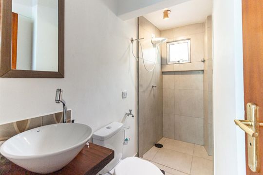 Banheiro Social de kitnet/studio para alugar com 1 quarto, 28m² em Vila Buarque, São Paulo