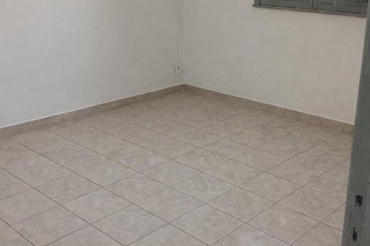 Casa para alugar com 4 quartos, 90m² em Ramos, Rio de Janeiro