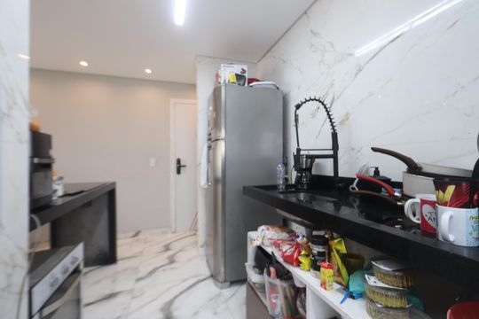 Cozinha de apartamento à venda com 2 quartos, 59m² em Vila Ema, São Paulo