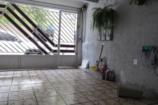 Casa à venda com 3 quartos, 246m² em Bandeiras, Osasco