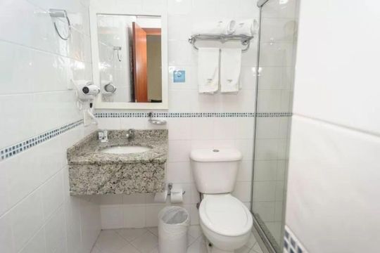 Banheiro de apartamento à venda com 1 quarto, 35m² em Centro, Osasco