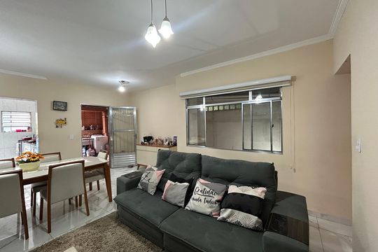 Casa à venda com 4 quartos, 210m² em Parque Belém, São Paulo