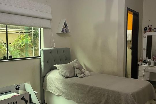 Quarto de casa à venda com 4 quartos, 195m² em Bela Vista, Osasco