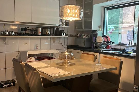 Cozinha de casa à venda com 4 quartos, 195m² em Bela Vista, Osasco