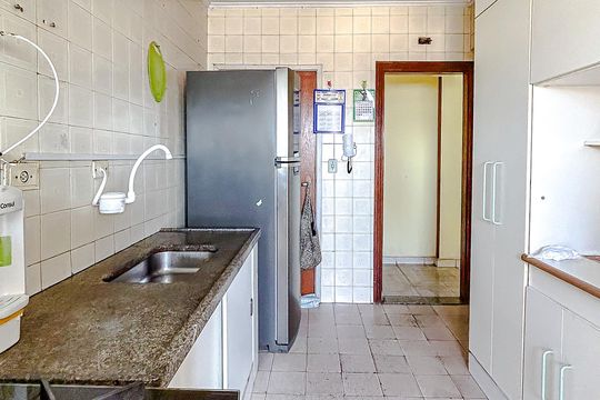 Cozinha de apartamento à venda com 2 quartos, 74m² em Vila Carrão, São Paulo