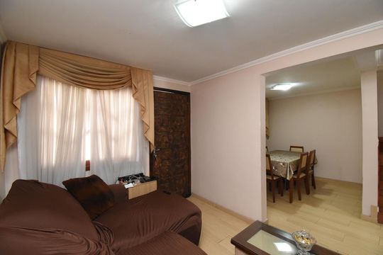 Sala de casa de condomínio à venda com 3 quartos, 86m² em Bairro Alto, Curitiba