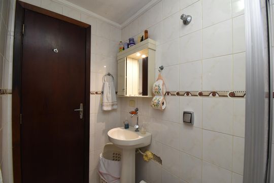 Banheiro de casa de condomínio à venda com 3 quartos, 86m² em Bairro Alto, Curitiba