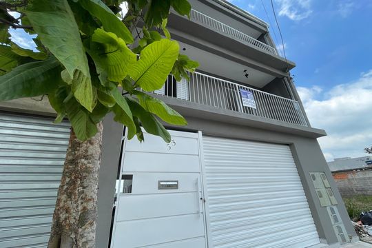 Fachada de casa para alugar com 1 quarto, 45m² em Nhambuca, Cotia