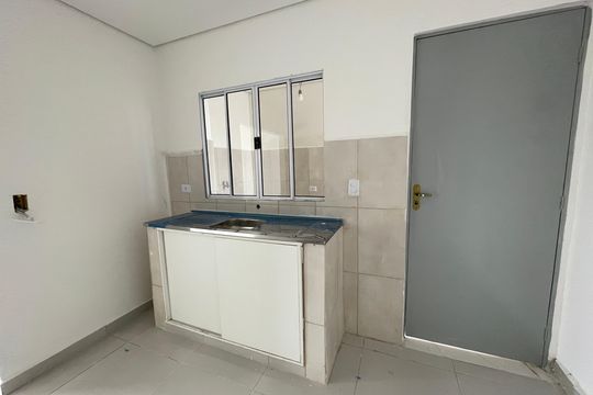Cozinha de casa para alugar com 1 quarto, 45m² em Nhambuca, Cotia