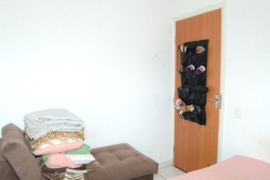 Quarto 2 de apartamento para alugar com 2 quartos, 43m² em Vista do Sol, Belo Horizonte