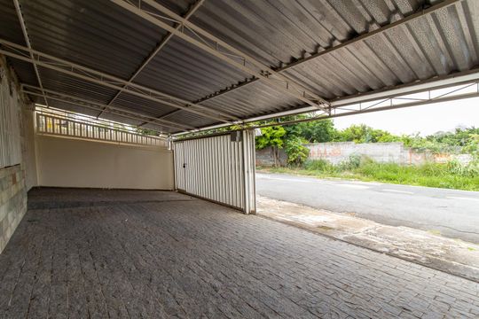 Garagem de casa à venda com 3 quartos, 195m² em Jardim Conceição, Campinas