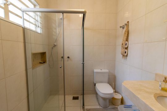 Banheiro de casa à venda com 3 quartos, 195m² em Jardim Conceição, Campinas