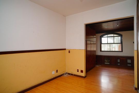 Quarto 3 de casa à venda com 3 quartos, 250m² em Piratininga, Niterói