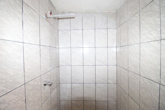 Banheiro da Suíte 1 de casa para alugar com 2 quartos, 120m² em Vila Cosmopolita, São Paulo