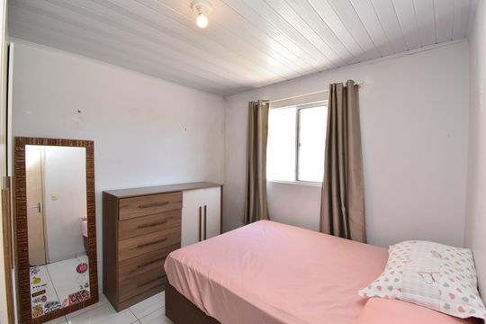 Quarto 1 de casa para alugar com 2 quartos, 59m² em Bairro Alto, Curitiba