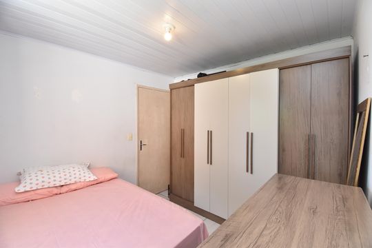 Quarto 1 de casa para alugar com 2 quartos, 59m² em Bairro Alto, Curitiba