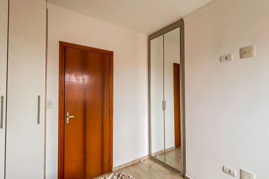 Suite 1 de casa de condomínio à venda com 2 quartos, 55m² em Vila Guilhermina, São Paulo