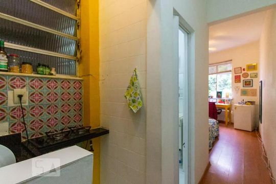 Cozinha de apartamento à venda com 1 quarto, 24m² em Centro, Rio de Janeiro