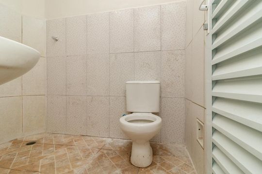 Banheiro de casa para alugar com 3 quartos, 200m² em Vila Nilo, São Paulo