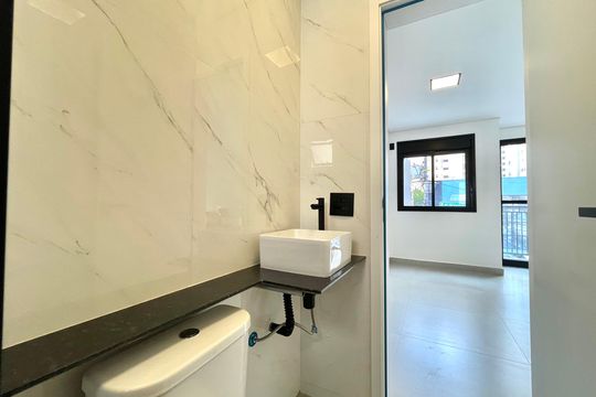 Banheiro de kitnet/studio para alugar com 1 quarto, 26m² em Vila da Saúde, São Paulo