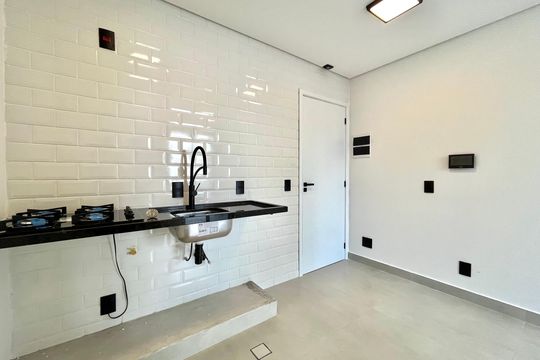 Cozinha de apartamento para alugar com 1 quarto, 27m² em Vila da Saúde, São Paulo