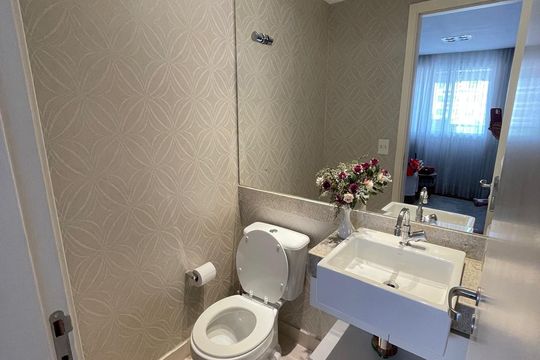 Banheiro de apartamento à venda com 2 quartos, 90m² em Brooklin, São Paulo