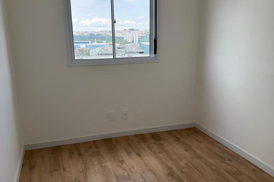 Quarto de apartamento para alugar com 2 quartos, 55m² em Vila das Bandeiras, Guarulhos