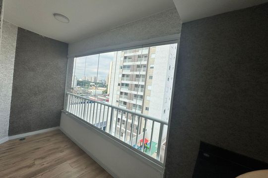 Varanda de apartamento para alugar com 2 quartos, 55m² em Vila das Bandeiras, Guarulhos