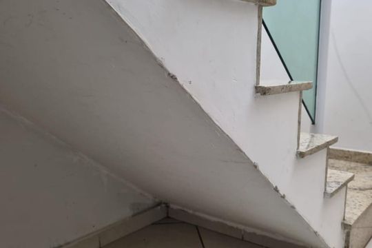 Escada de casa à venda com 3 quartos, 226m² em Centro, Diadema