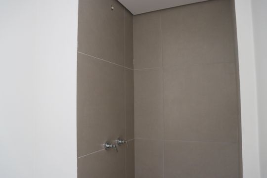 Banheiro de apartamento à venda com 1 quarto, 27m² em Bela Vista, São Paulo