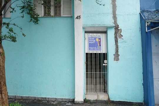 Fachada de casa à venda com 1 quarto, 30m² em Vila Esperança, São Paulo