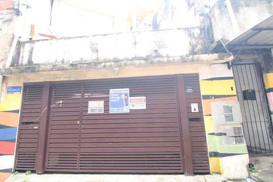 Fachada de casa para alugar com 2 quartos, 65m² em Campininha, São Paulo