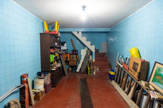 Garagem de casa à venda com 3 quartos, 180m² em Parque Jabaquara, São Paulo