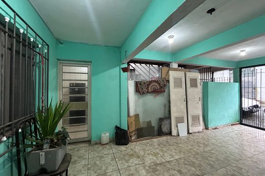 Garagem de casa para alugar com 3 quartos, 330m² em Moinho Velho, São Paulo