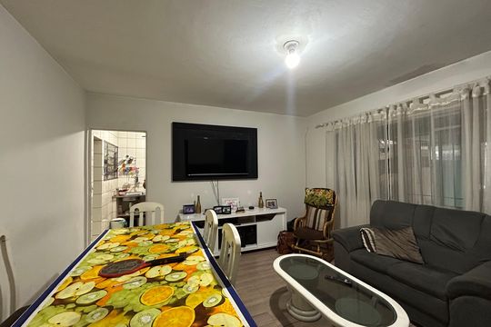 Casa para alugar com 3 quartos, 330m² em Moinho Velho, São Paulo