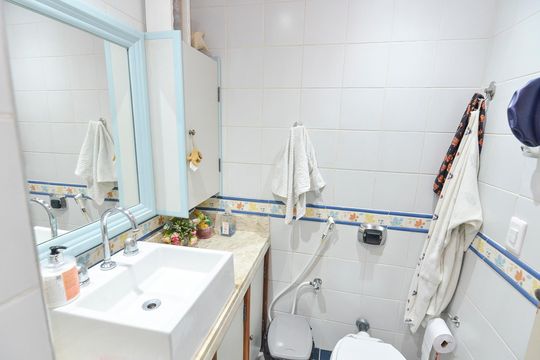 Banheiro Social de apartamento à venda com 3 quartos, 101m² em Vila Isabel, Rio de Janeiro