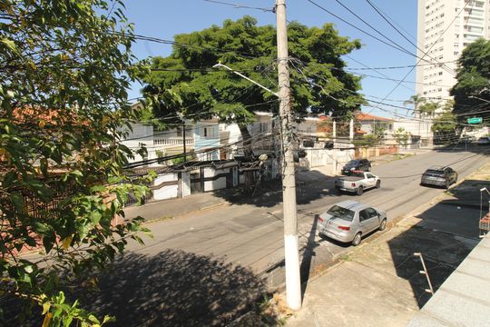 Varanda da sala de casa à venda com 4 quartos, 210m² em Jardim da Gloria, São Paulo