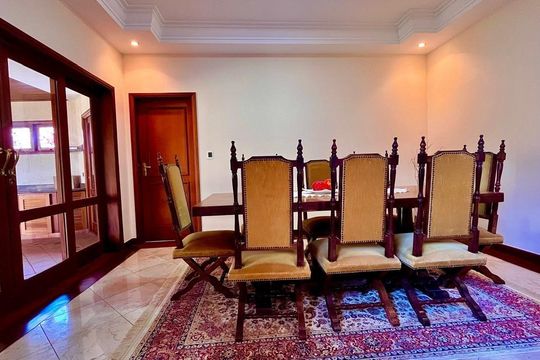 Casa à venda com 4 quartos, 590m² em Morada dos Pinheiros (Aldeia da Serra), Barueri