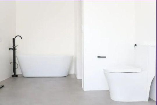 Casa para alugar com 4 quartos, 450m² em Jardim das Bandeiras, São Paulo