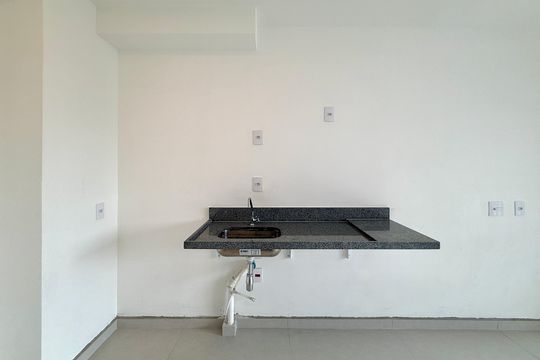 Cozinha  de kitnet/studio para alugar com 1 quarto, 24m² em Vila Cordeiro, São Paulo