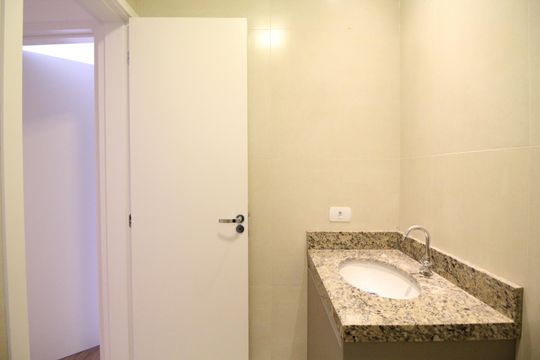Banheiro de apartamento para alugar com 2 quartos, 56m² em Santa Maria, São Caetano do Sul