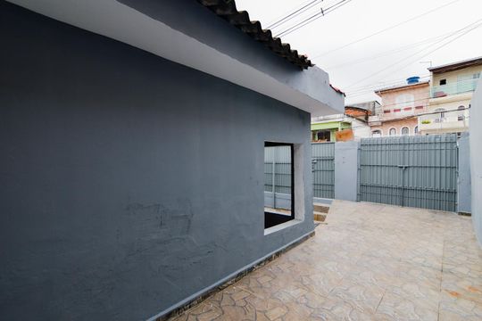 Garagem de casa para alugar com 2 quartos, 150m² em Jardim Santa Cecilia, Guarulhos
