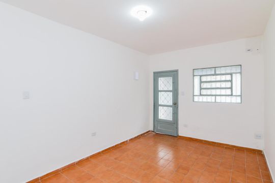 Sala de casa para alugar com 2 quartos, 150m² em Jardim Santa Cecilia, Guarulhos
